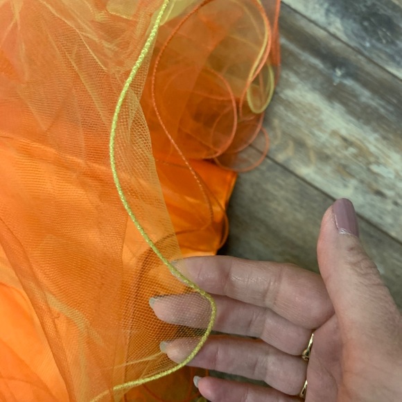 Prom dress - Picture 3 of 6